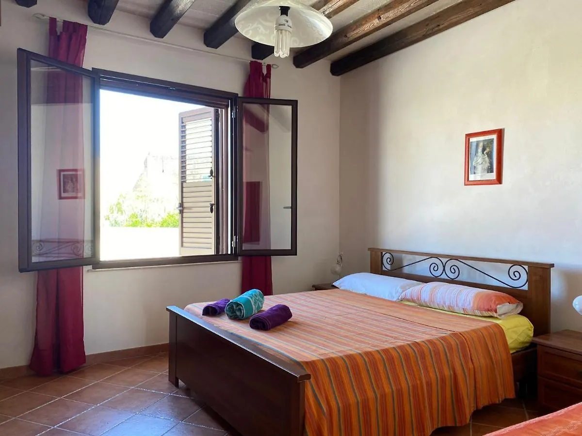 Villa La casa di Andrea Favignana 0*,  Italia